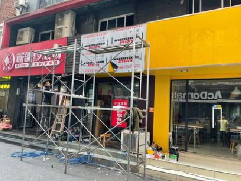 新沂制作广告招牌如何避免它发黄？